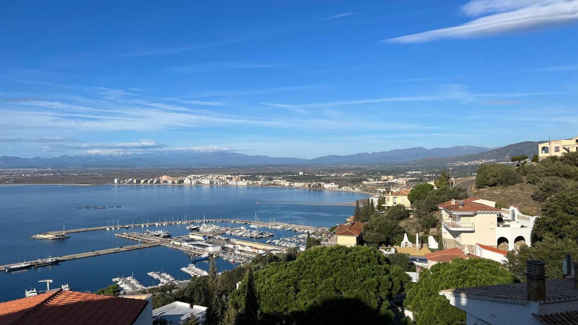 Apartamento Casa Linda Con Vistas Espectaculares Av-40 Roses Exteriér fotografie